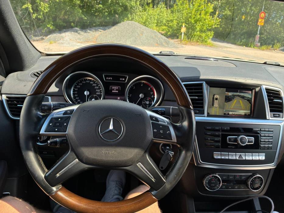 MERCEDES-BENZ GL 2014