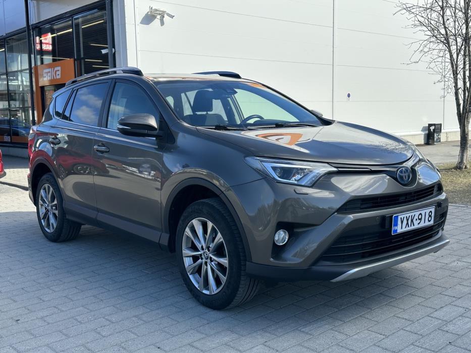 TOYOTA RAV4 2018