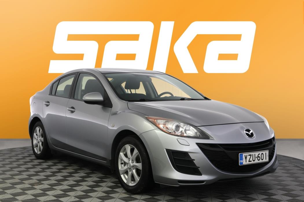 MAZDA 3 2011