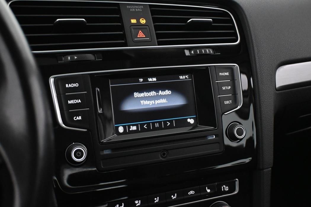 VOLKSWAGEN Golf 2017