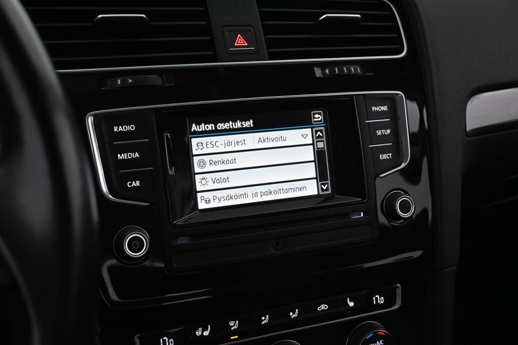 VOLKSWAGEN Golf 2017