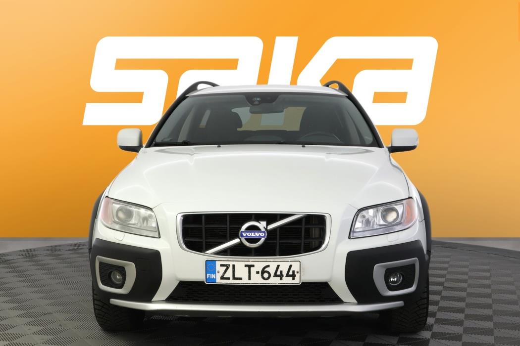 VOLVO XC70 2012