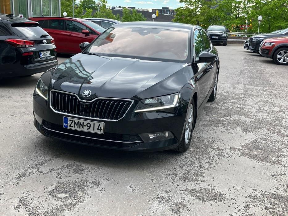 SKODA Superb 2019