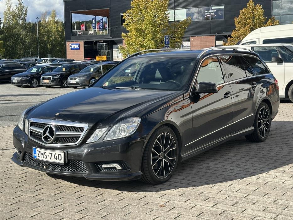 MERCEDES-BENZ E 2010