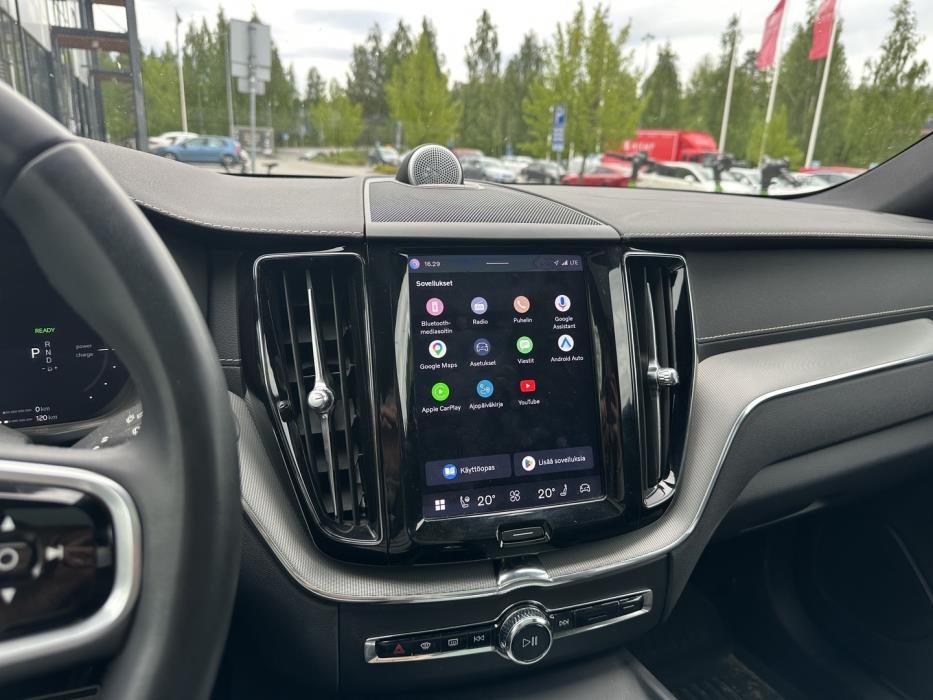 VOLVO XC60 2022
