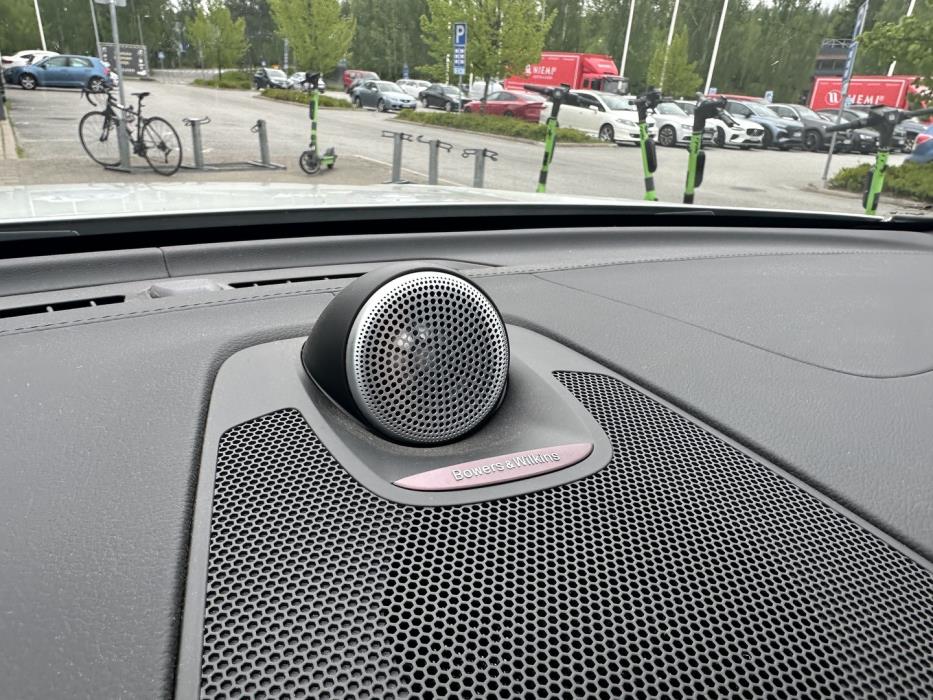 VOLVO XC60 2022