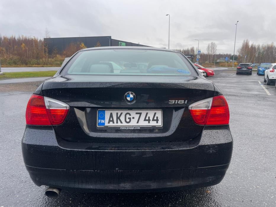 BMW 318 2006