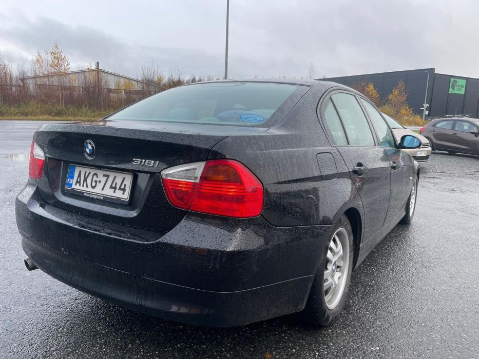 BMW 318 2006