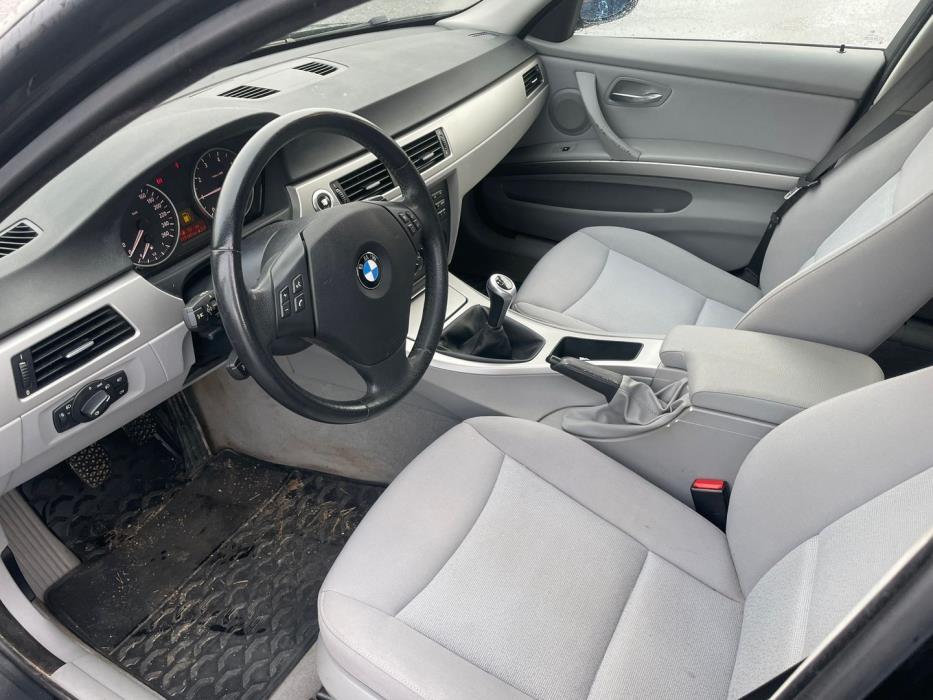 BMW 318 2006