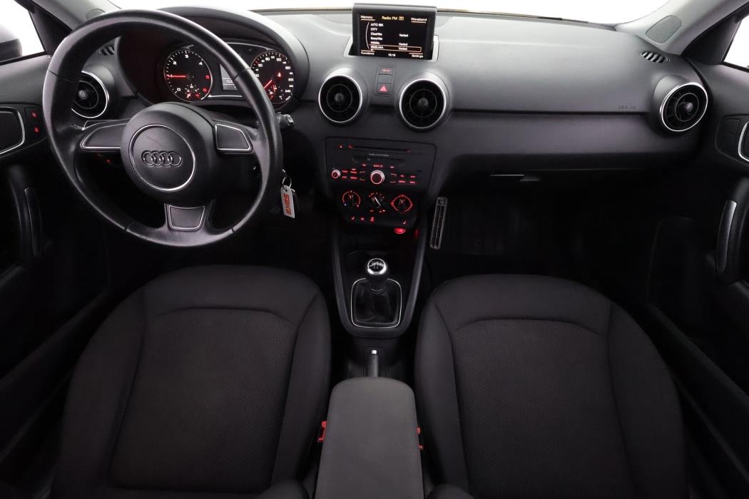AUDI A1 2011