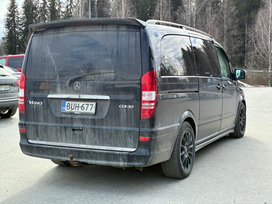 MERCEDES-BENZ Viano 2012