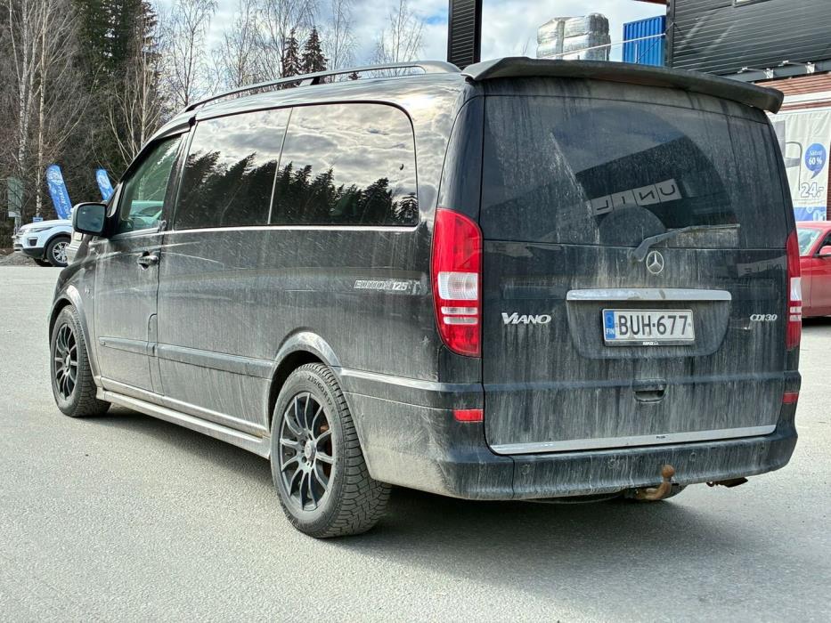 MERCEDES-BENZ Viano 2012