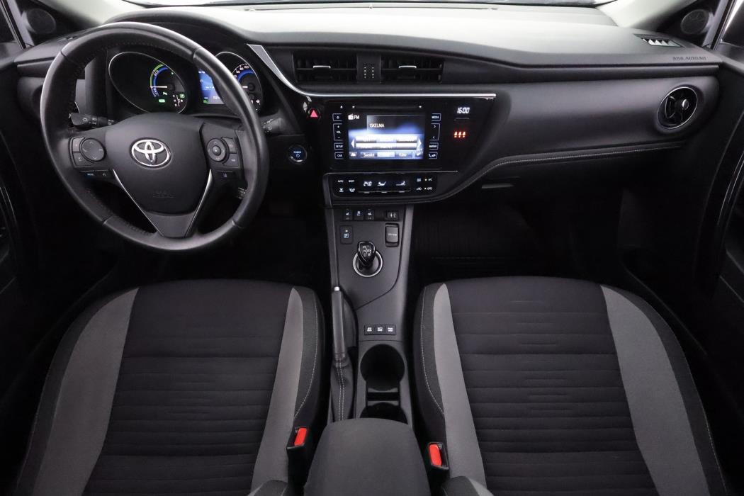 TOYOTA Auris 2017