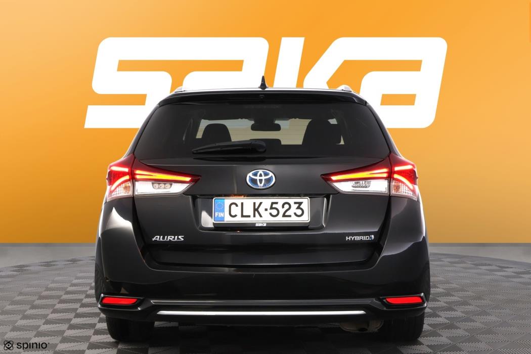 TOYOTA Auris 2018
