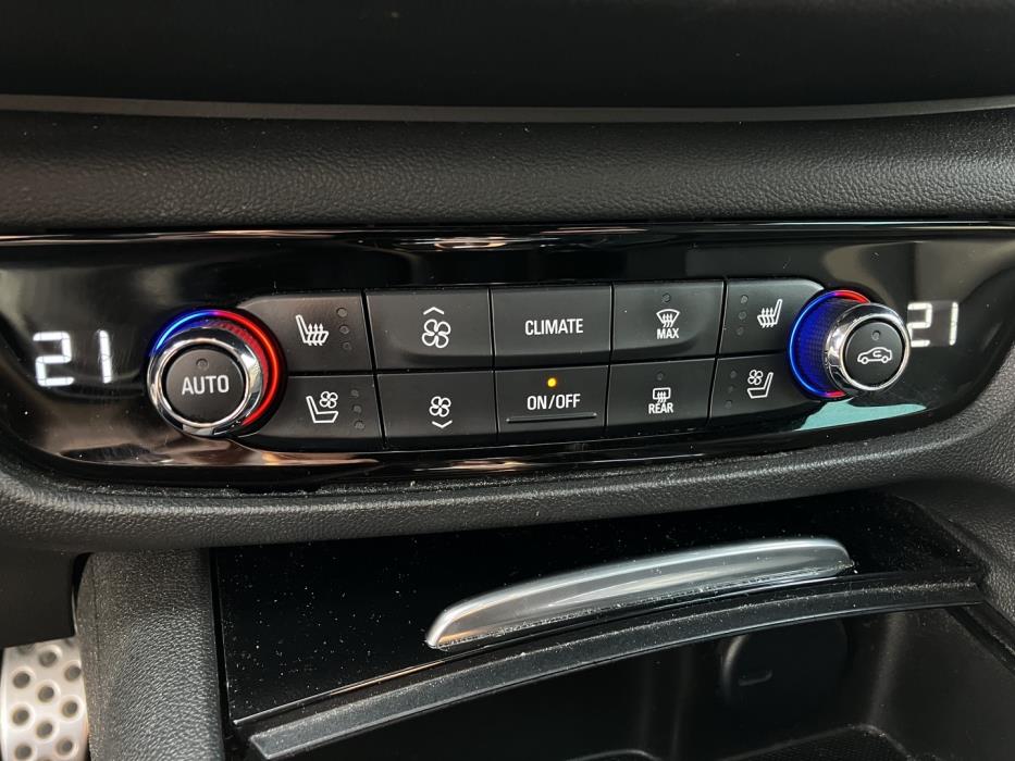 OPEL Insignia 2019