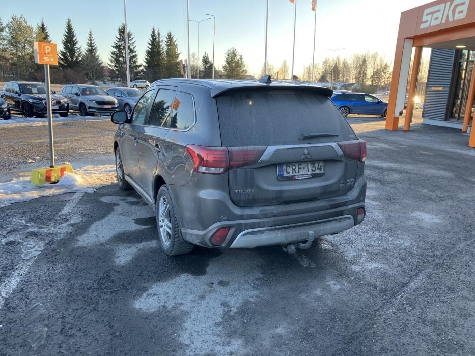 MITSUBISHI OUTLANDER PHEV 2018