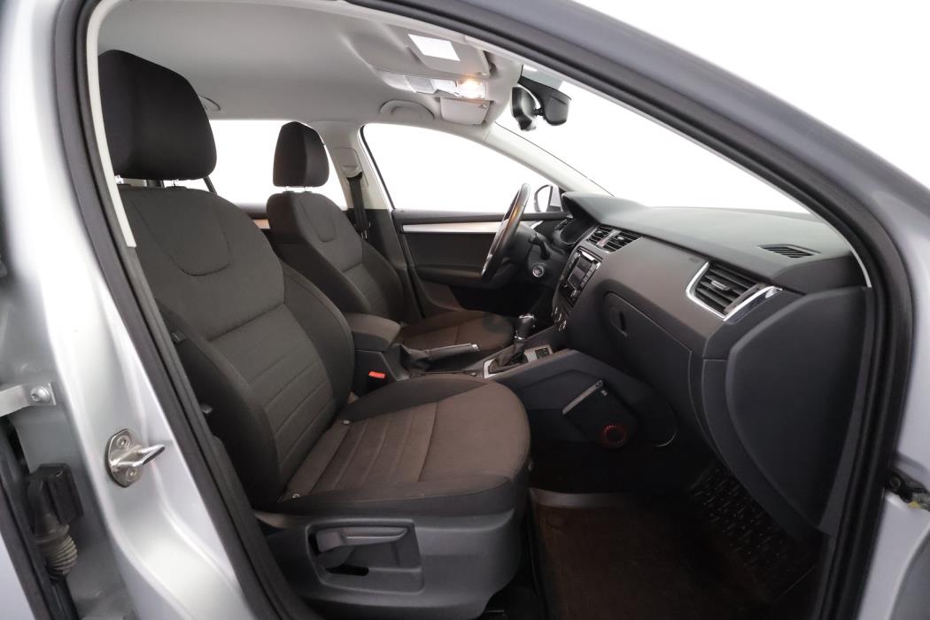 SKODA Octavia 2015