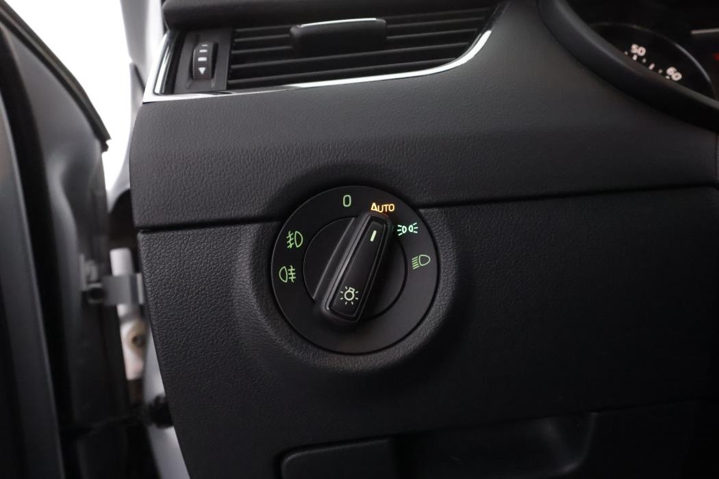 SKODA Octavia 2015