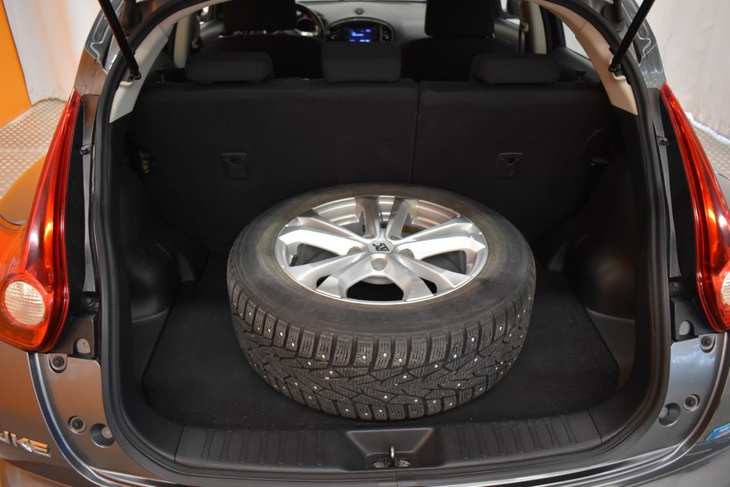 NISSAN Juke 2011