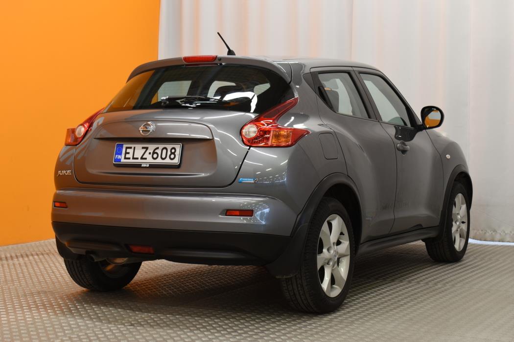 NISSAN Juke 2011