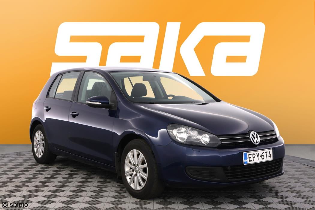 VOLKSWAGEN Golf 2012