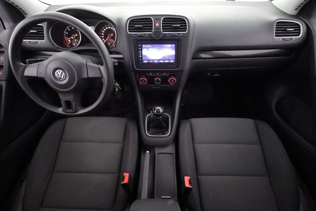 VOLKSWAGEN Golf 2012