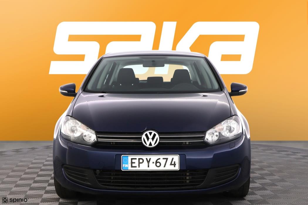 VOLKSWAGEN Golf 2012