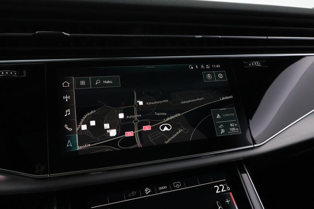 AUDI Q7 2021