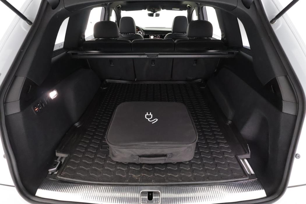 AUDI Q7 2021