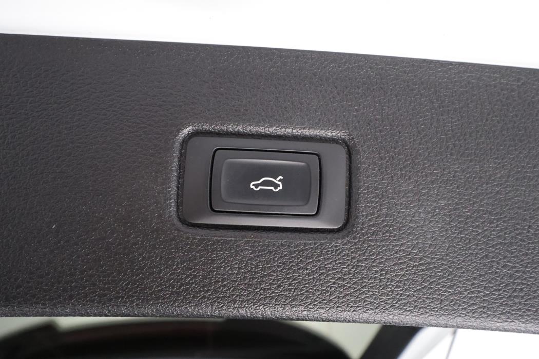 AUDI Q7 2021
