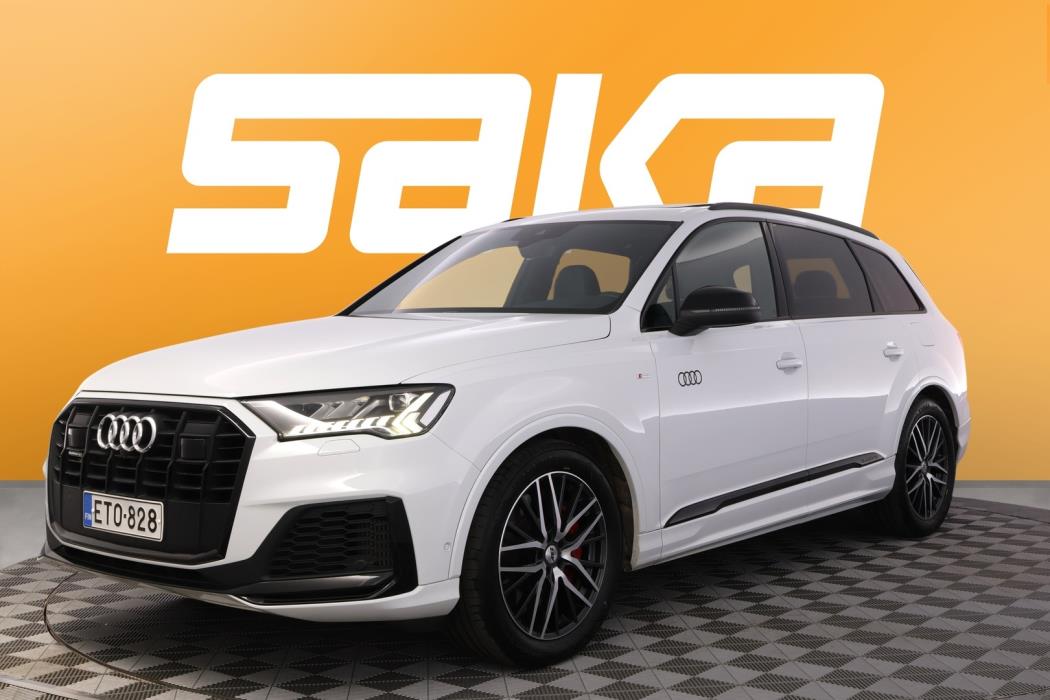 AUDI Q7 2021