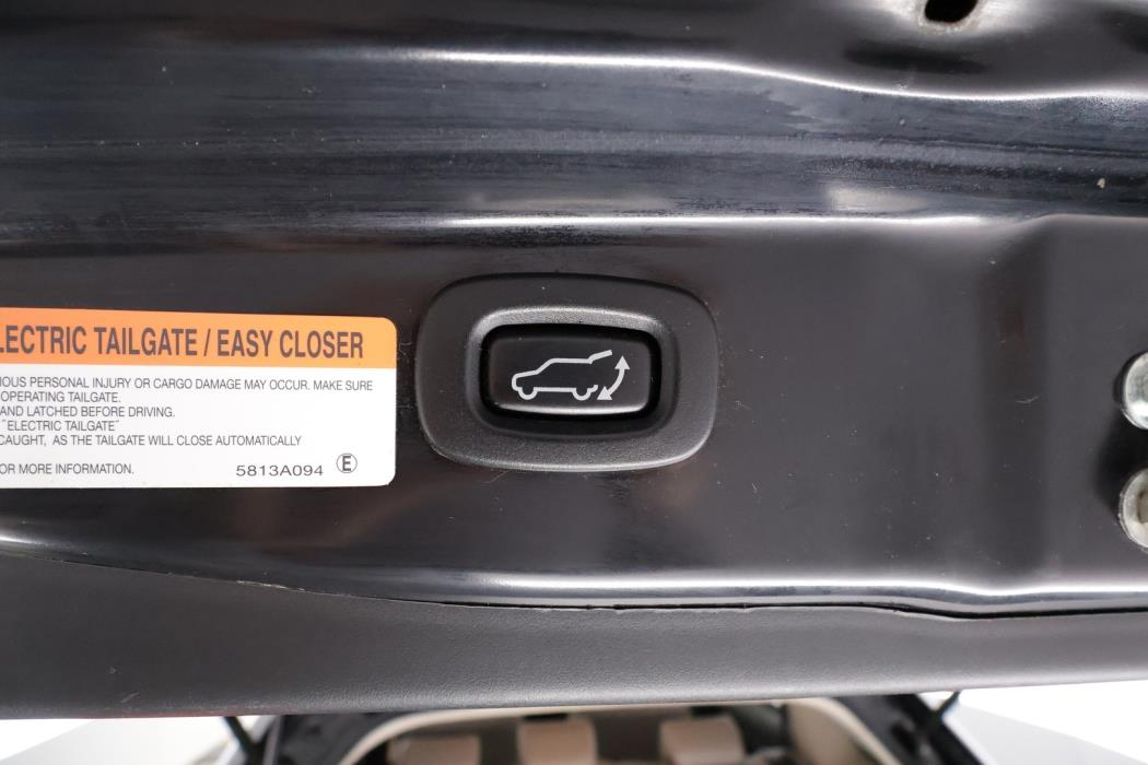 MITSUBISHI Outlander PHEV 2015