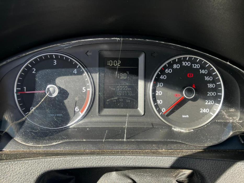 VOLKSWAGEN Transporter 2011