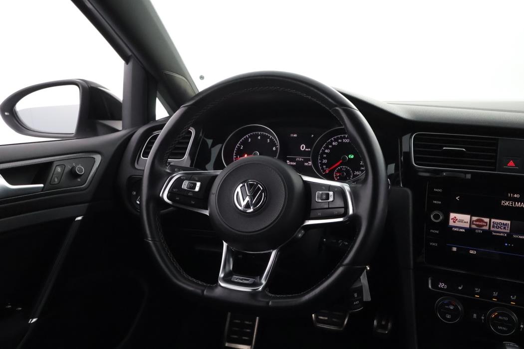 VOLKSWAGEN Golf 2018