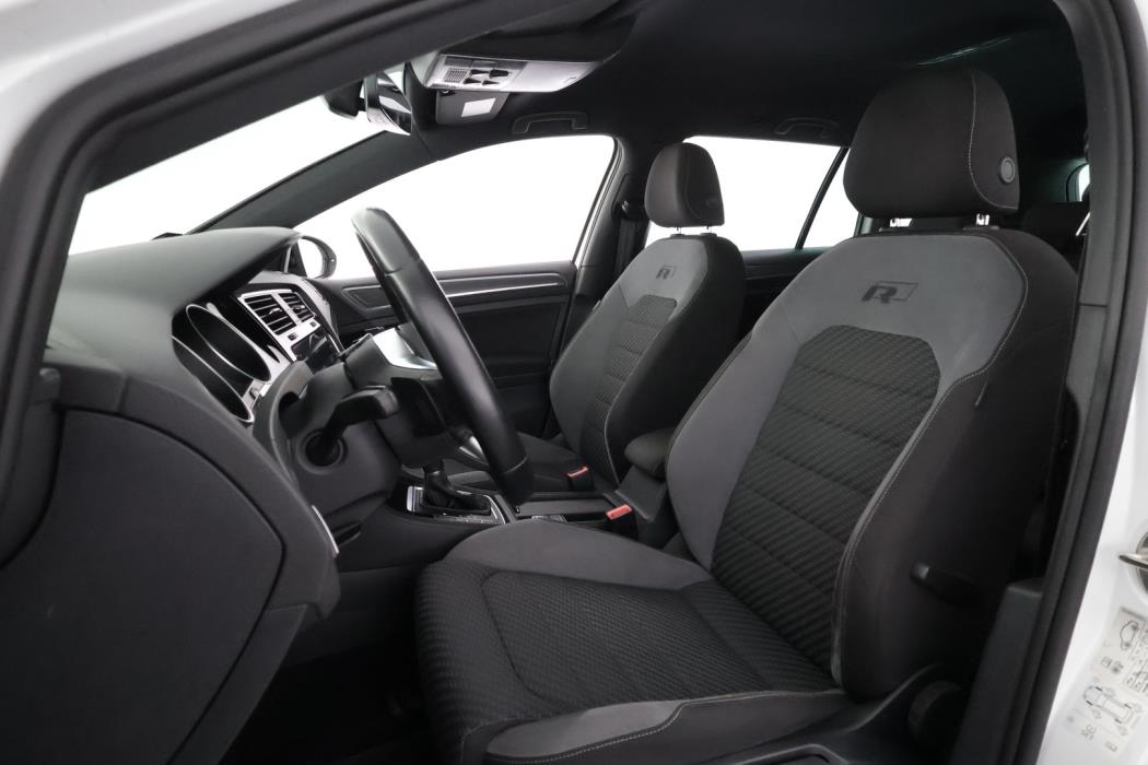 VOLKSWAGEN Golf 2018