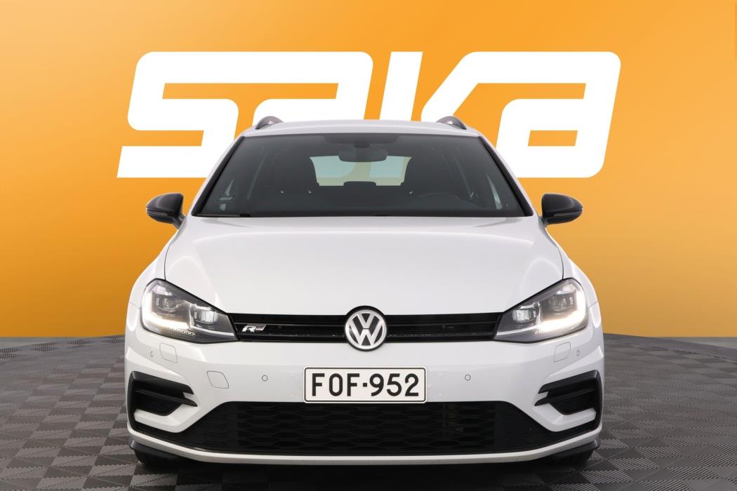 VOLKSWAGEN Golf 2018