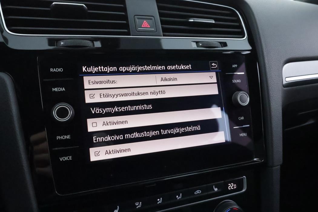 VOLKSWAGEN Golf 2018