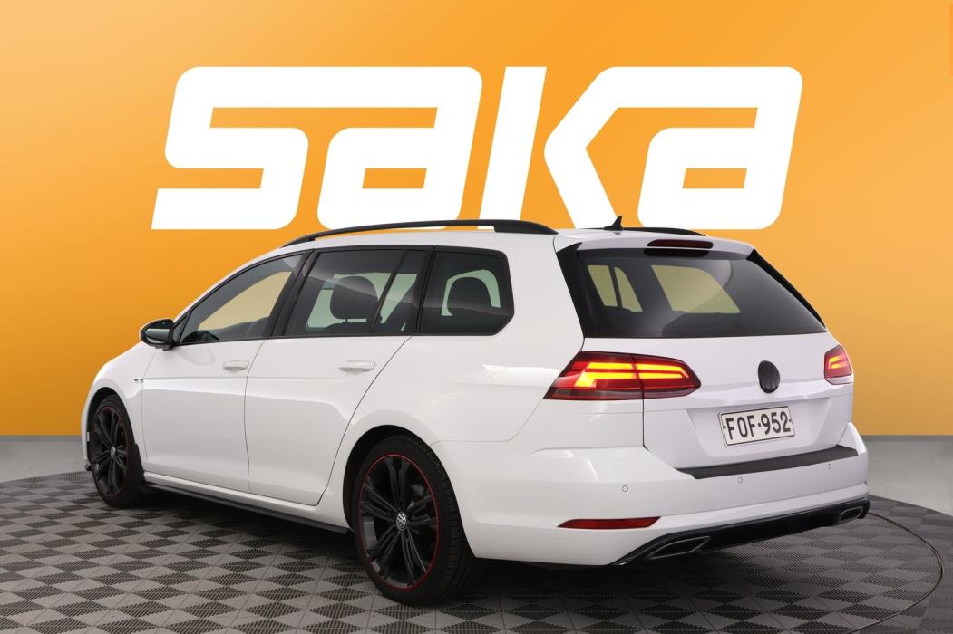 VOLKSWAGEN Golf 2018