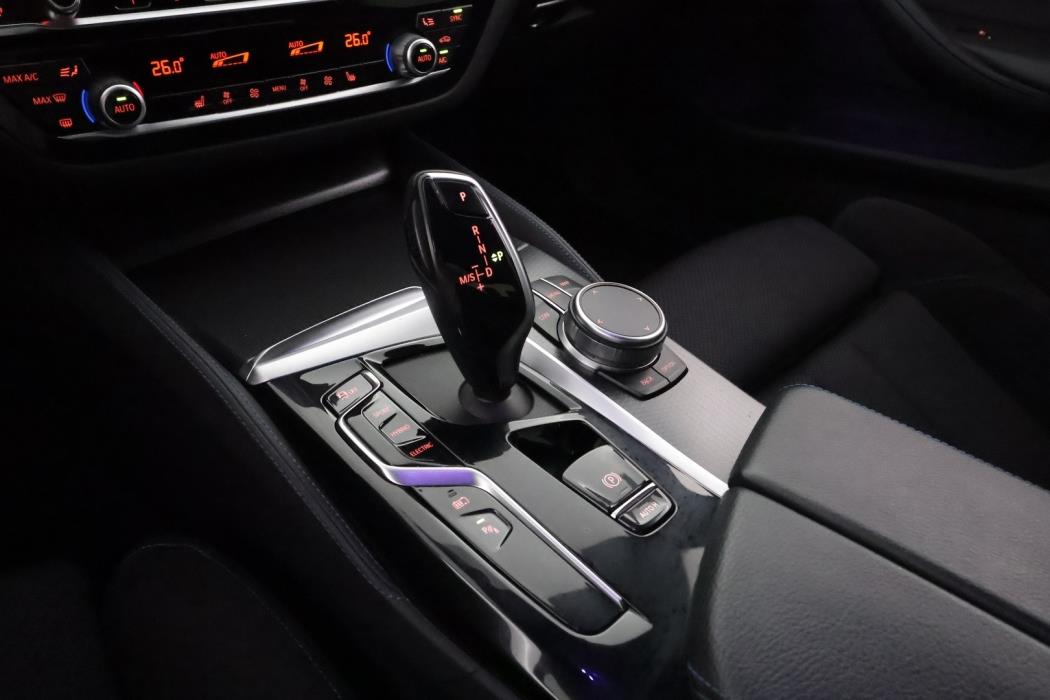 BMW 545 2021