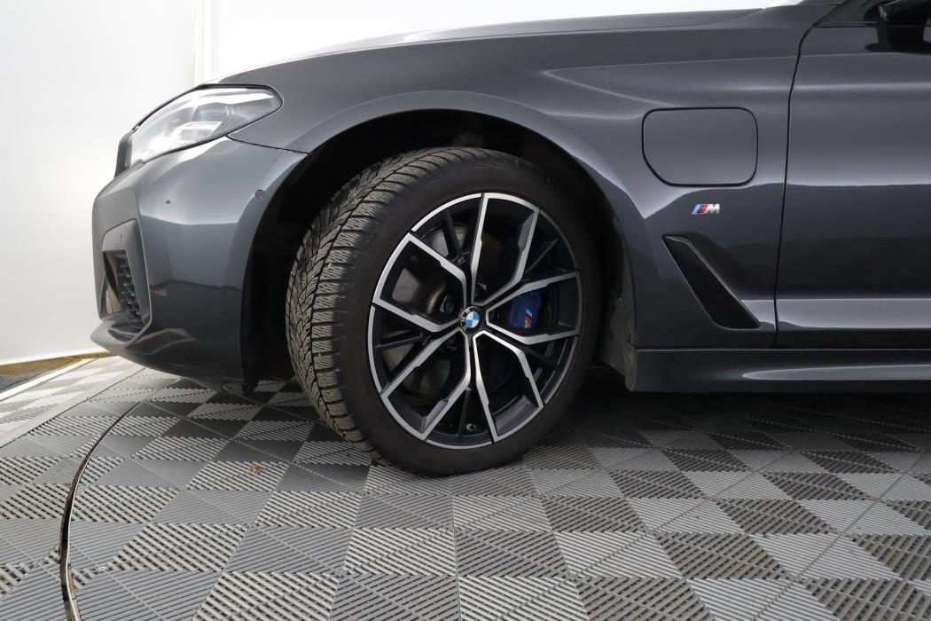BMW 545 2021