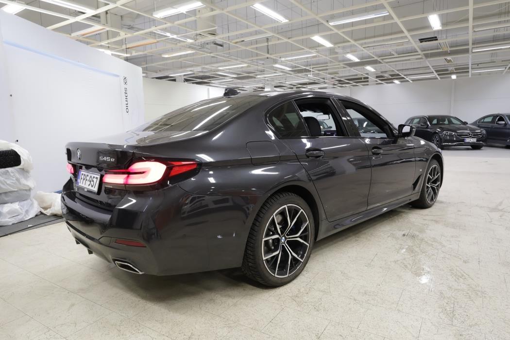 BMW 545 2021
