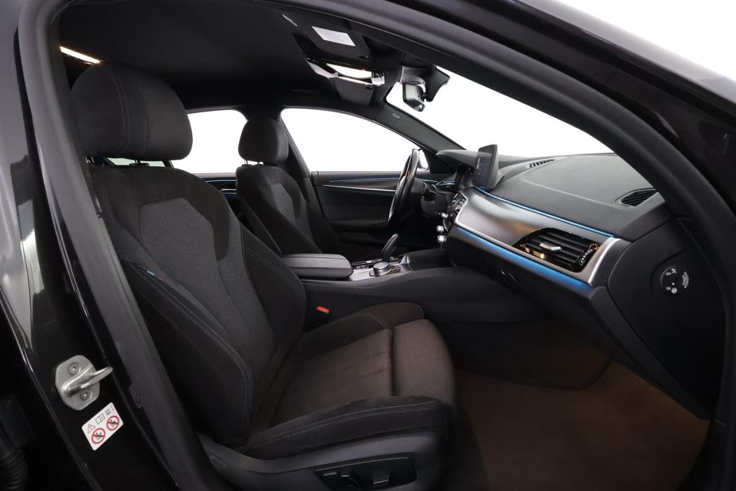 BMW 545 2021