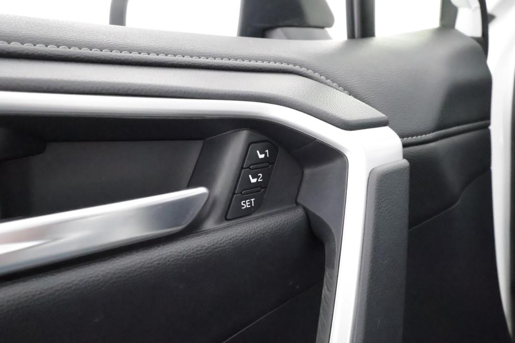 TOYOTA RAV4 2019