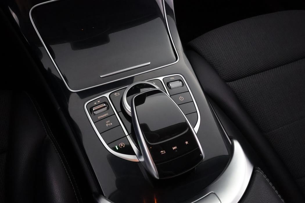 MERCEDES-BENZ C 2017