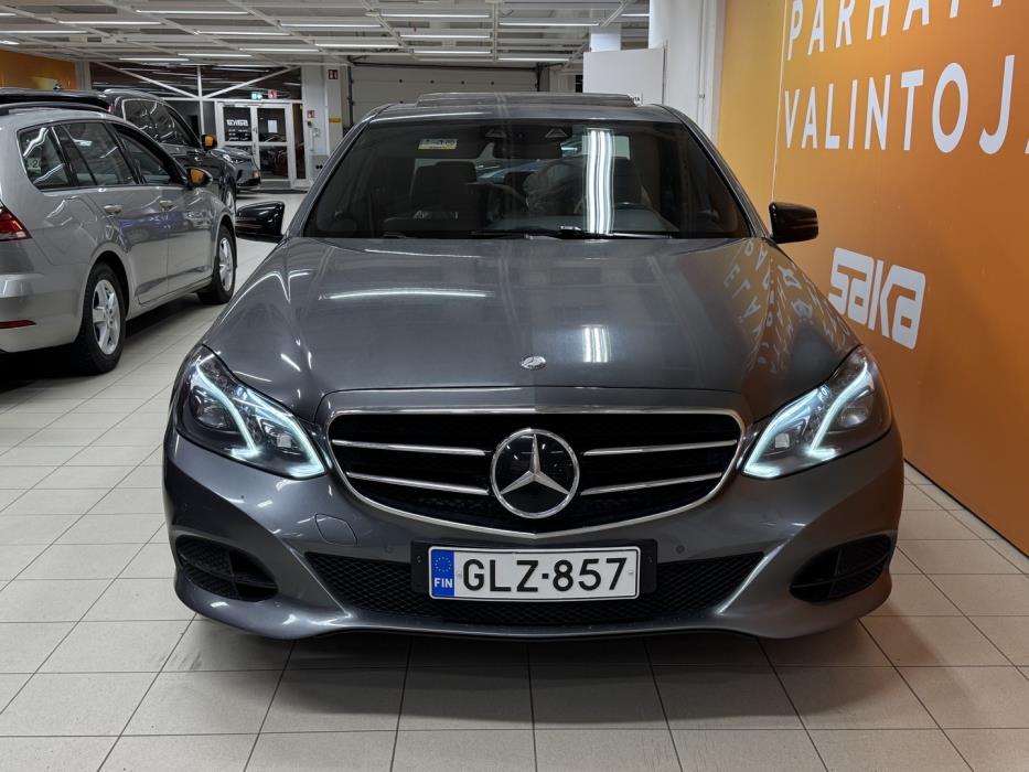 MERCEDES-BENZ E 2016