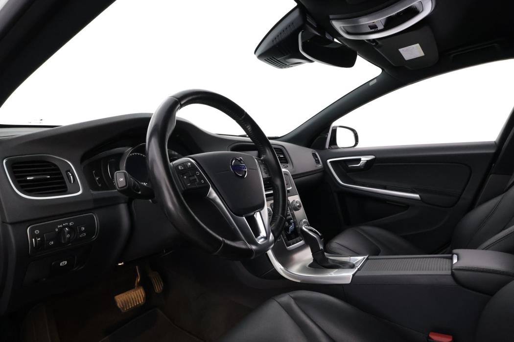 VOLVO V60 Cross Country 2018