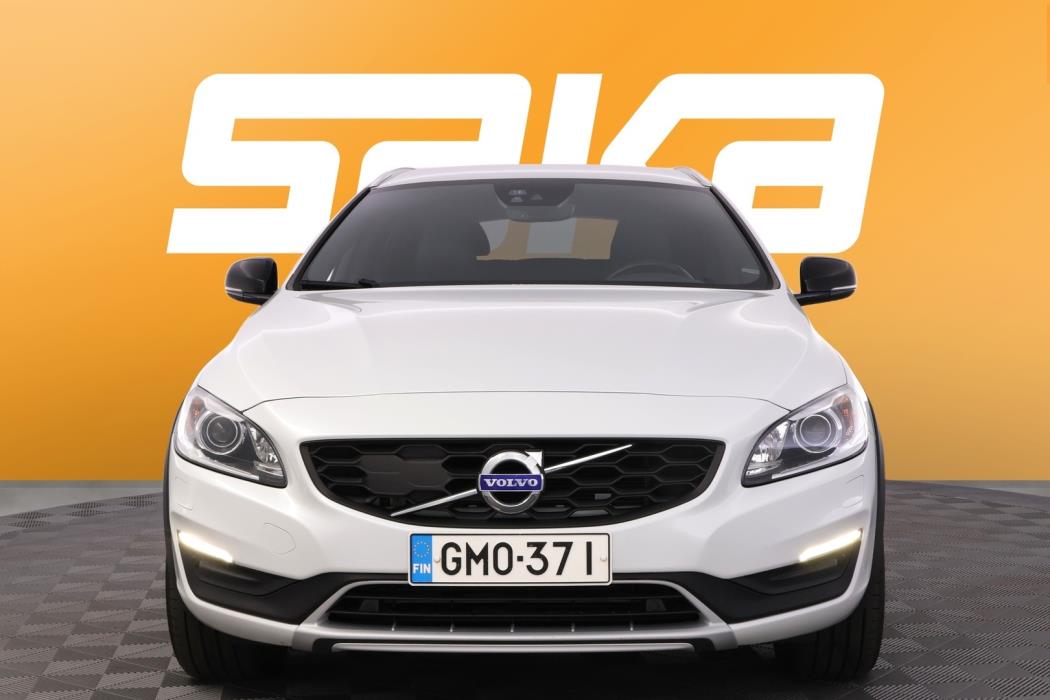 VOLVO V60 Cross Country 2018