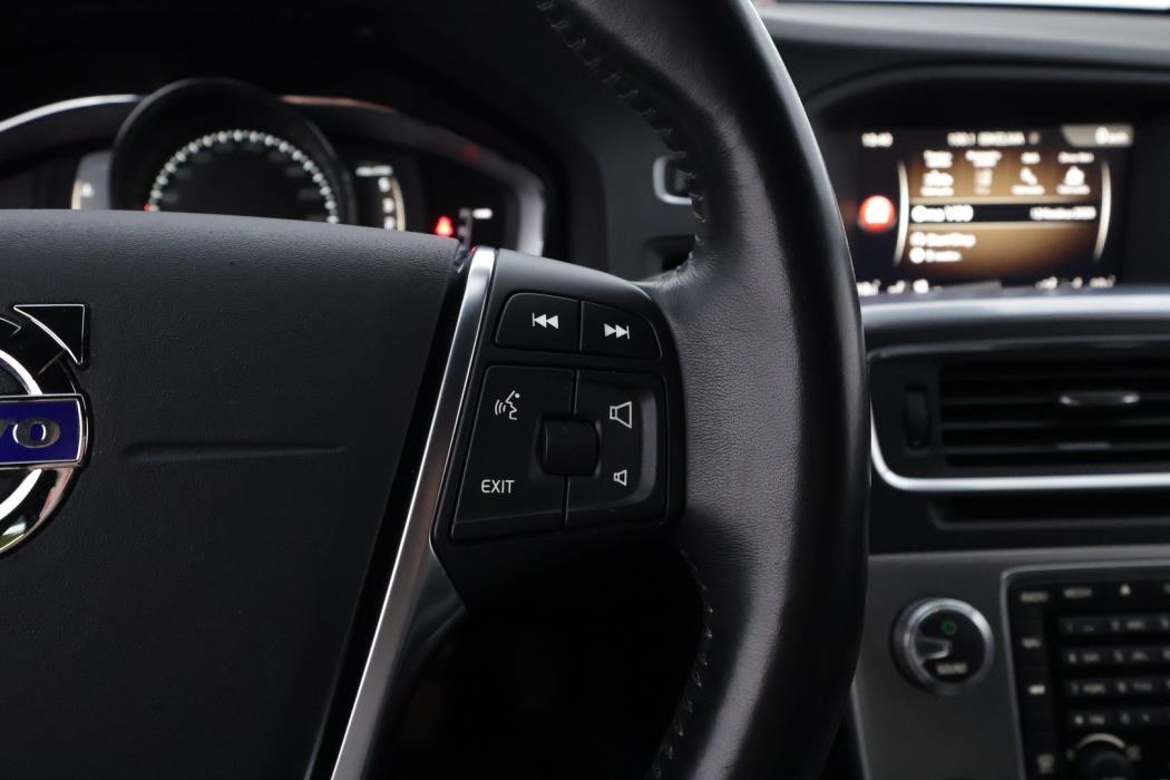 VOLVO V60 Cross Country 2018