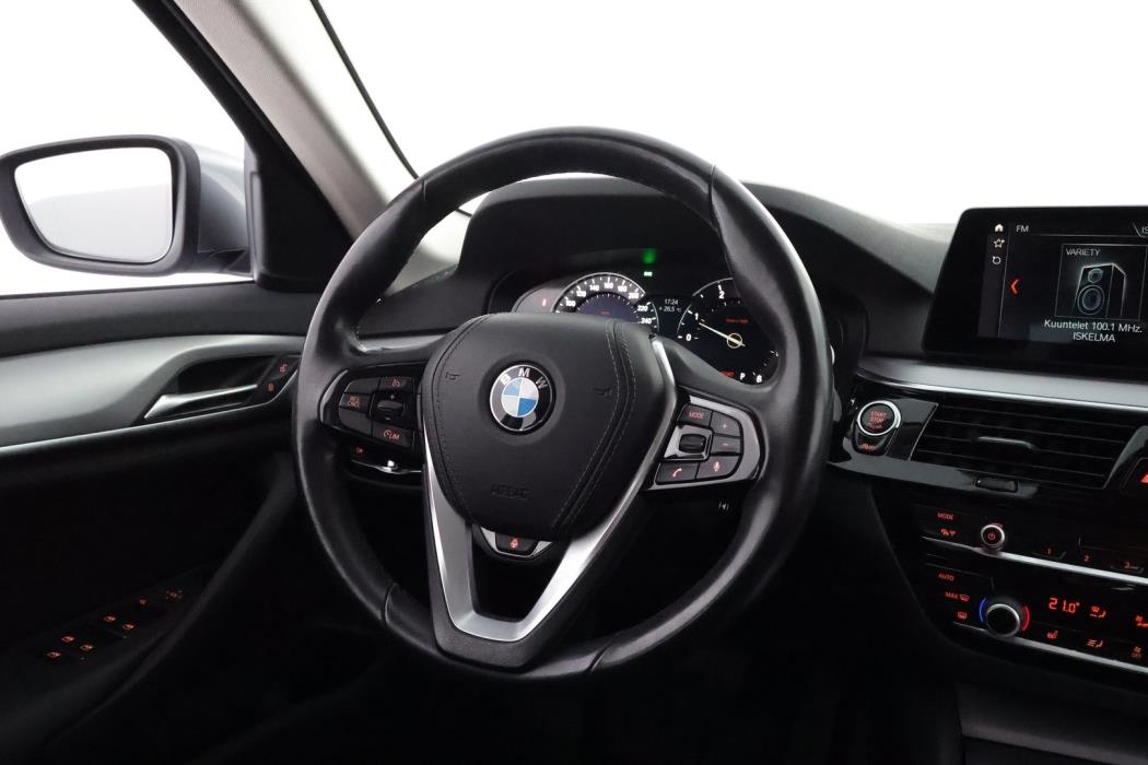 BMW 518 2018