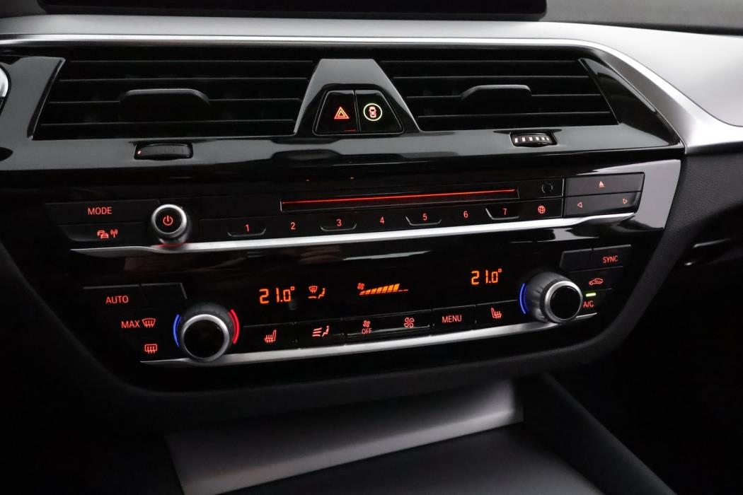 BMW 518 2018
